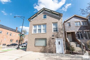 959 N Wolcott Ave, Unit 2 in Chicago, IL - Building Photo