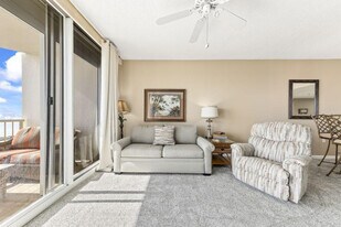 527 Beach Club Trail in Gulf Shores, AL - Building Photo