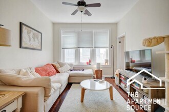 2246 W Armitage Ave in Chicago, IL - Building Photo - Building Photo