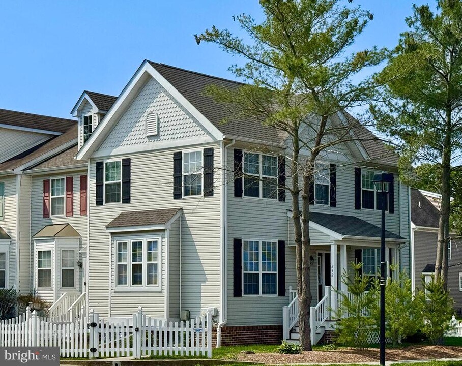 656 Venue Dr in Dover, DE - Building Photo