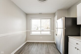 3811 Oil Creek Dr in Indianapolis, IN - Building Photo - Building Photo