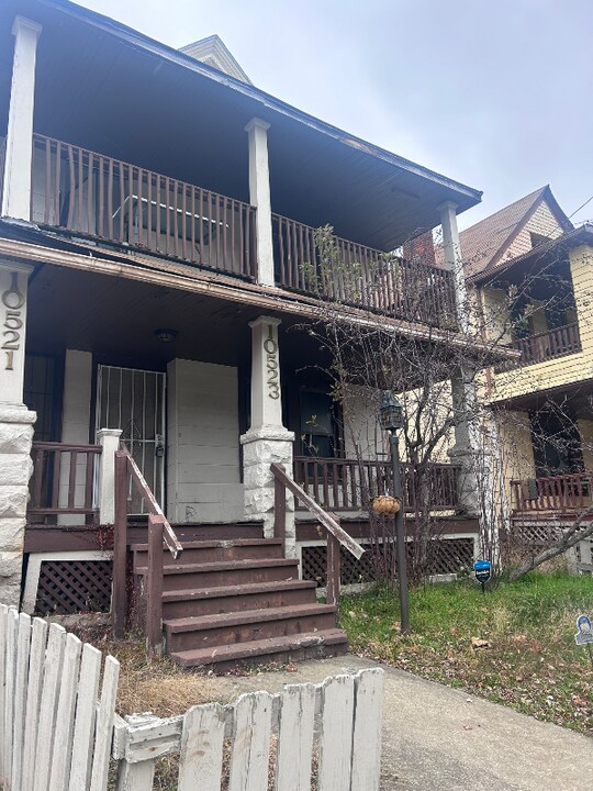 10523 Olivet Ave in Cleveland, OH - Foto de edificio