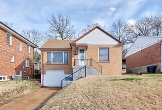 7361 Melrose Ave in University City, MO - Building Photo - Building Photo