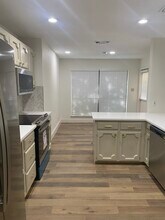 212 Azalea Trail in Boerne, TX - Building Photo - Building Photo