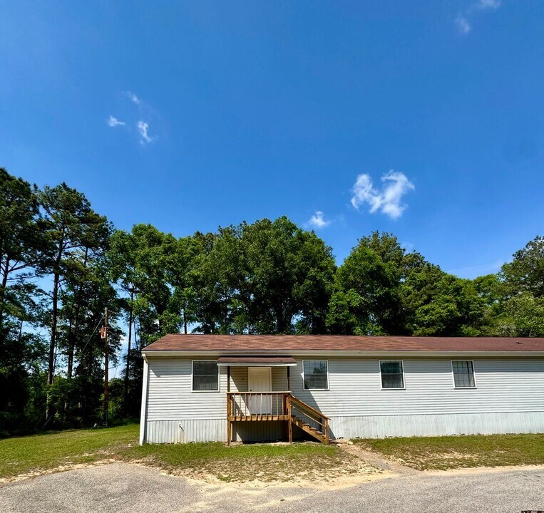 505 Tank Hill Rd in Daleville, AL - Building Photo