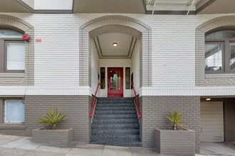 1675 Clay in San Francisco, CA - Building Photo - Building Photo