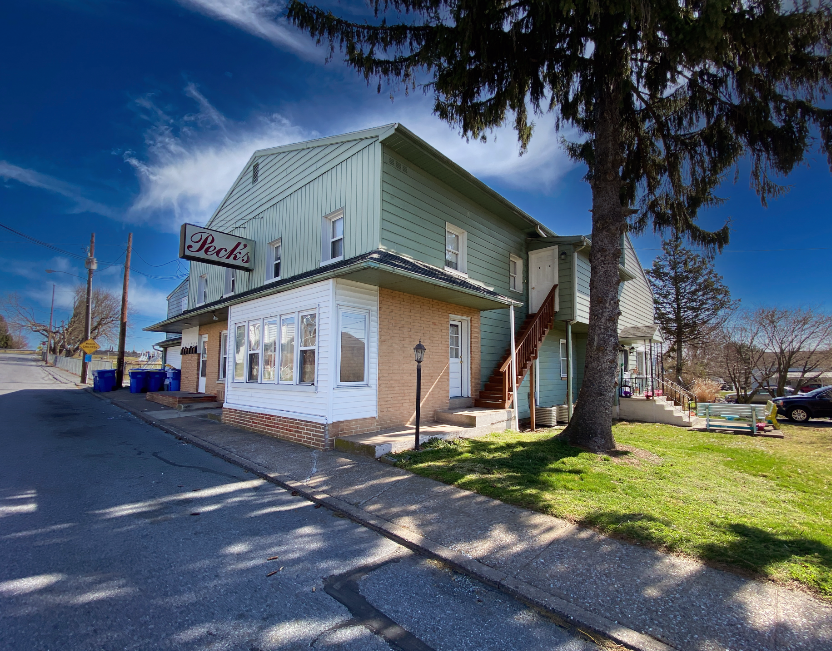 1082 Chambers St in Harrisburg, PA - Building Photo