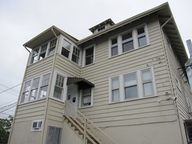 795 Concord St, Unit 3