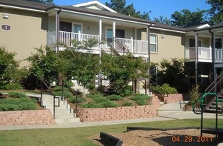 Hallmark Gardens Apartments