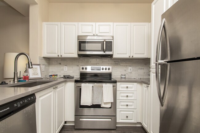 Redwine Creek in Atlanta, GA - Foto de edificio - Interior Photo