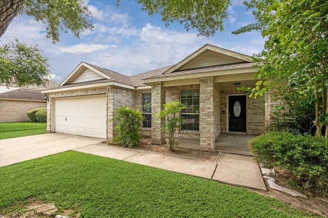 property at 7901 Fallen Oak Ln