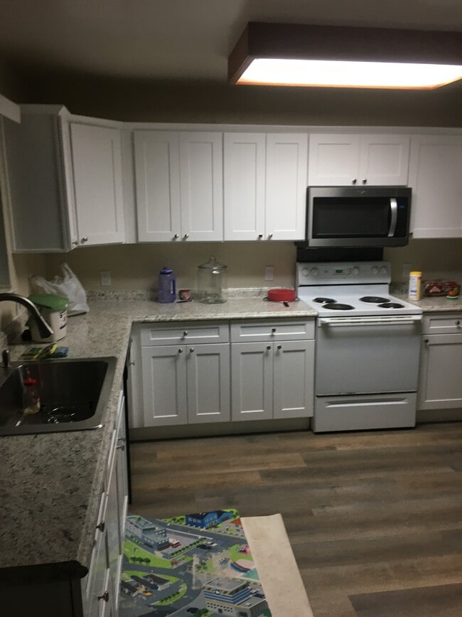 519 5th St in Galt, CA - Foto de edificio - Building Photo