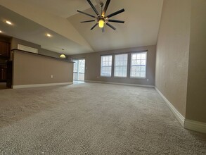 145 Kale Ct in St. Robert, MO - Building Photo - Building Photo