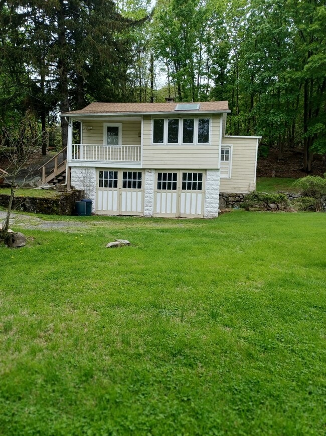 property at 129 Thiells Rd