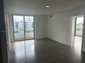 1025-1092 92nd St in Bay Harbor Islands, FL - Building Photo - Building Photo
