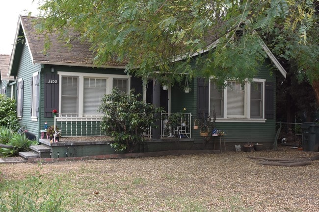 3850 Blanche St in Pasadena, CA - Building Photo - Building Photo