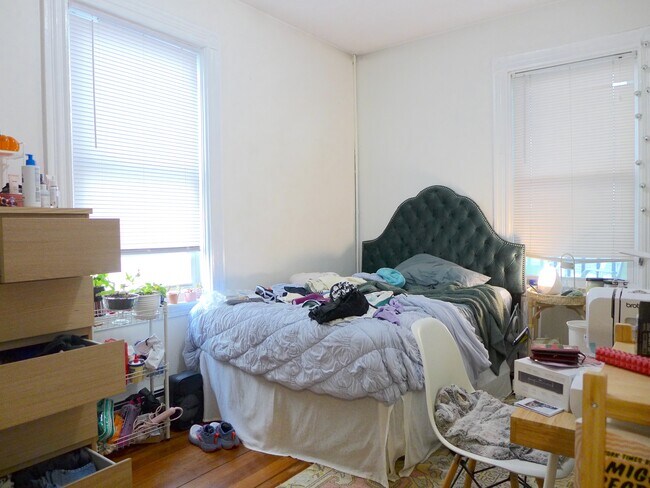 3 Oswald St, Unit 2 in Boston, MA - Building Photo - Building Photo