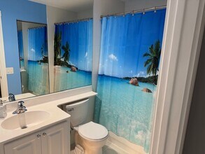 4929 Kingston Way in Naples, FL - Building Photo - Building Photo