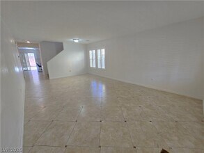 6717 Yellowhammer Pl in North Las Vegas, NV - Foto de edificio - Building Photo