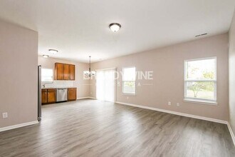 1406 Graybark St in Sheridan, IN - Foto de edificio - Building Photo