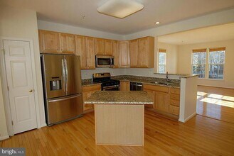13950 Lullaby Rd in Germantown, MD - Building Photo - Building Photo