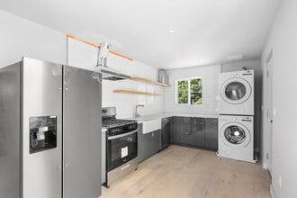5150 Ithaca Ave in Los Angeles, CA - Building Photo - Building Photo
