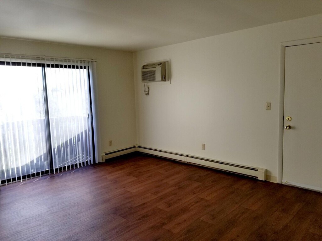 Cedar Grove Apartments Manitowoc, WI Apartments For Rent