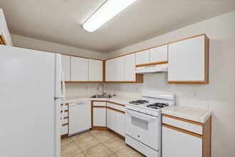 28345 Avenida La Paz in Cathedral City, CA - Building Photo - Building Photo