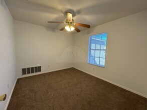3908 Fieldcrest Dr in Killeen, TX - Building Photo - Building Photo