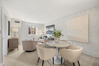 19 Wiget St in Boston, MA - Building Photo - Building Photo