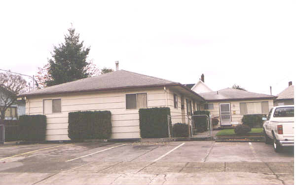 606-612 NE 72nd Ave in Portland, OR - Building Photo - Building Photo