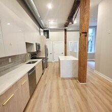 714 Chestnut St, Unit 2F in Philadelphia, PA - Foto de edificio - Building Photo