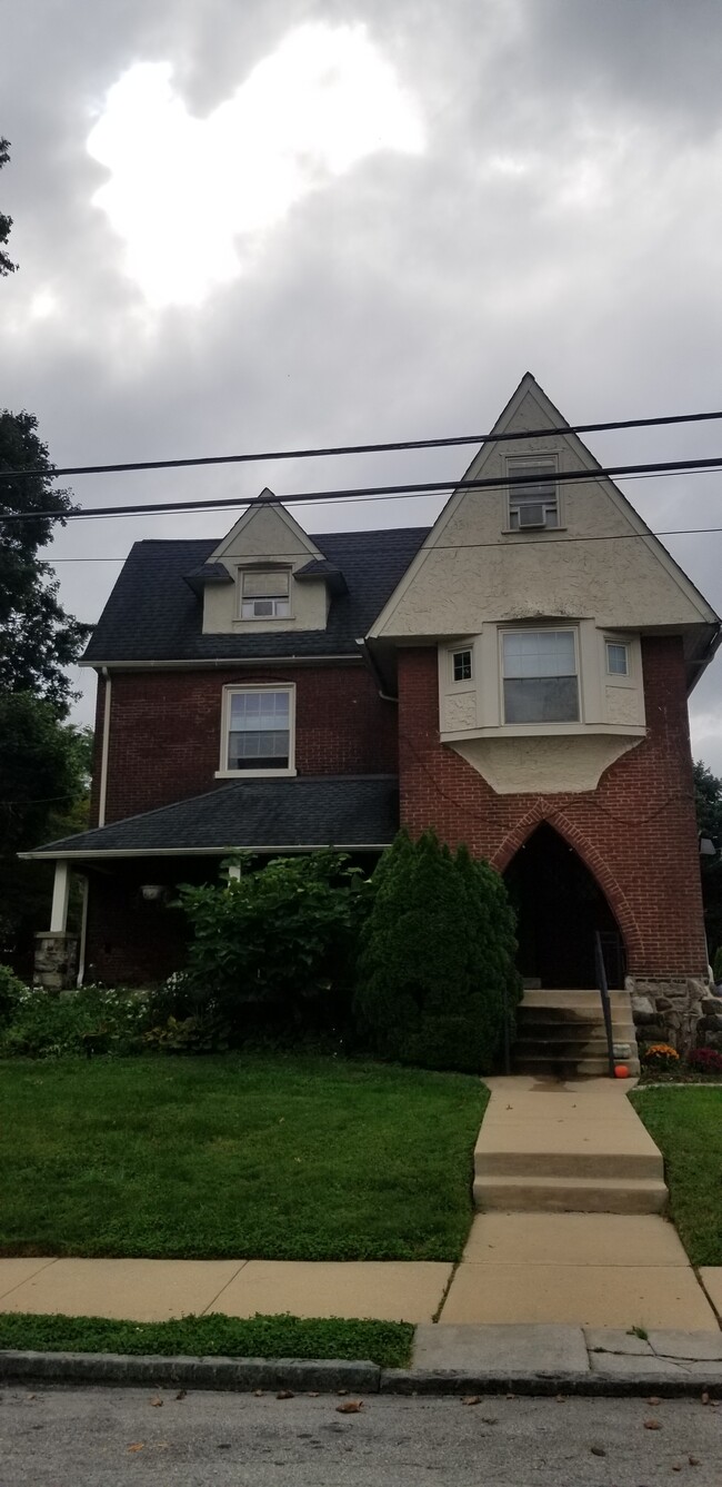 320 N Penn St, Unit 4
