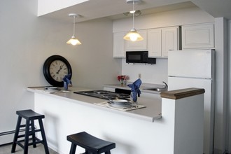 Lakeview Terrace Apartments in Oshkosh, WI - Foto de edificio - Interior Photo