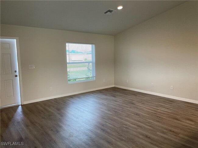 2203 NW 21st Ave in Cape Coral, FL - Building Photo - Building Photo