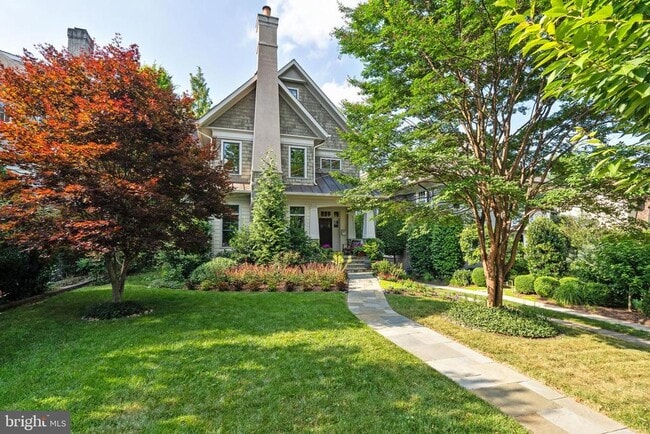property at 4421 Lowell St NW