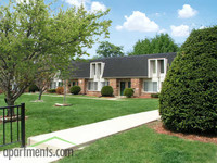 Townehouse Village Apartments in Richmond, IN - Building Photo - Building Photo