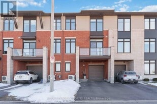 502 Labrador Cres in Ottawa, ON - Building Photo