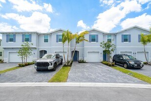 4159 Lagoon Shore Dr in Lake Worth, FL - Building Photo