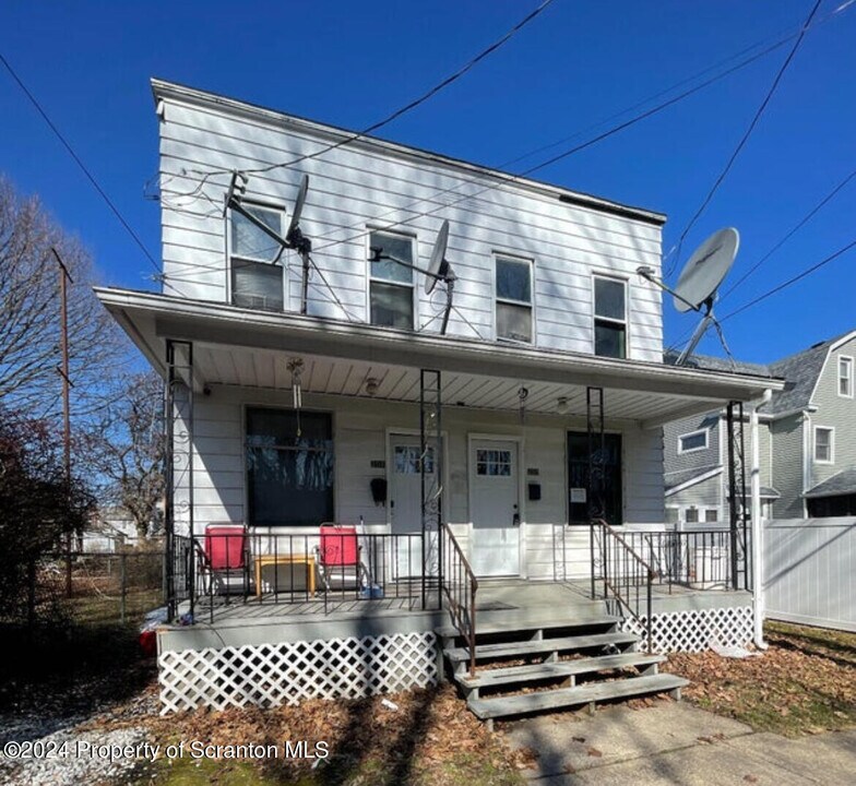 207 Firwood Ave in Wilkes-Barre, PA - Building Photo