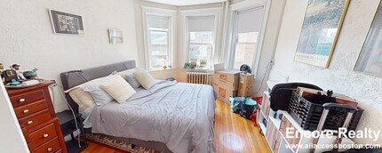 1163 Boylston St, Unit 10 in Boston, MA - Foto de edificio - Building Photo