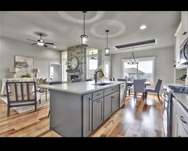 17205 W 197th St in Spring Hill, KS - Building Photo - Building Photo