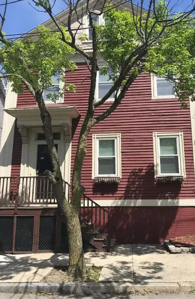 76 Armstrong Ave Apartments and Nearby Providence Apartments For Rent