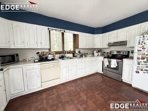 29 Washington Ave, Unit 2 in Waltham, MA - Building Photo - Building Photo