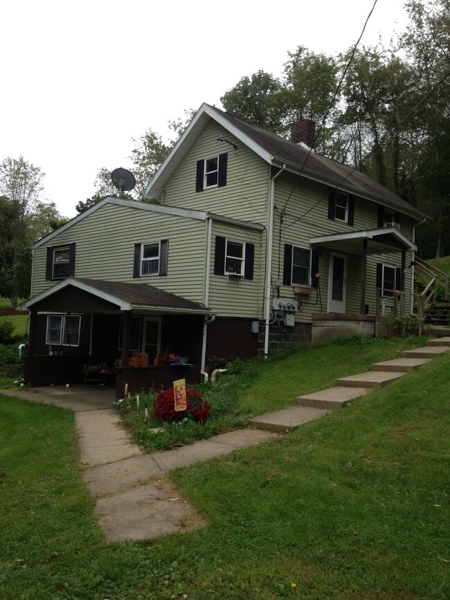 10 Bresock Ln, Unit #4 Basement