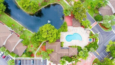 9939 Nob Hill Pl in Sunrise, FL - Building Photo - Building Photo