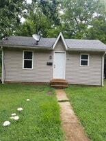 317 Clough St in Lebanon, MO - Building Photo