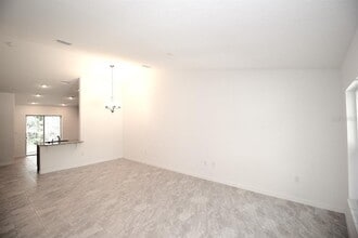 71 Pony Express Dr in Palm Coast, FL - Building Photo - Building Photo