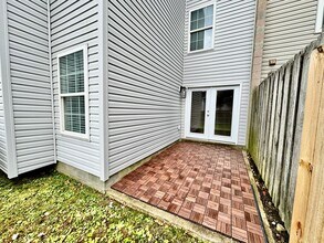 5948 Buckminister Ln in Virginia Beach, VA - Building Photo - Building Photo