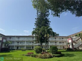 440 Fanshaw K in Boca Raton, FL - Building Photo